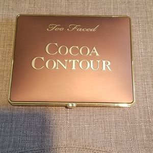 Contour palette (gently used)
